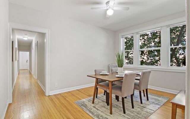 Charming 3BR Rogers Park Home in Newgard