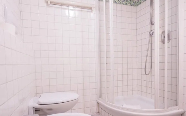 A Few Steps to The Duomo Upscale 2BD Apt