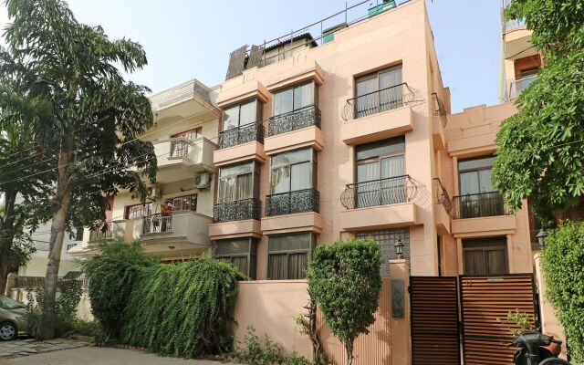 OYO 15656 Shagun Apartments