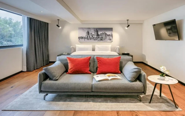 Suites Amberes