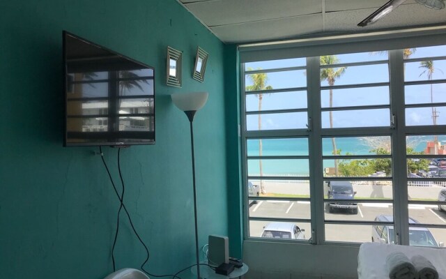 Isla Verde Oceanview Studios