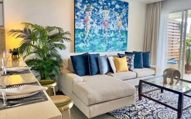 Hillside 2BR Seaview Pool Gym C258