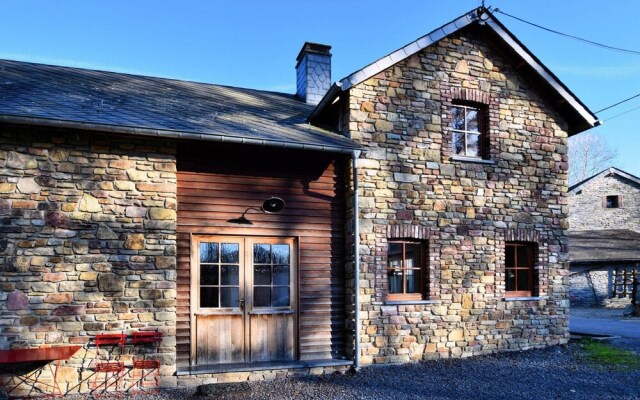 Rustic Holiday Home in Halleux