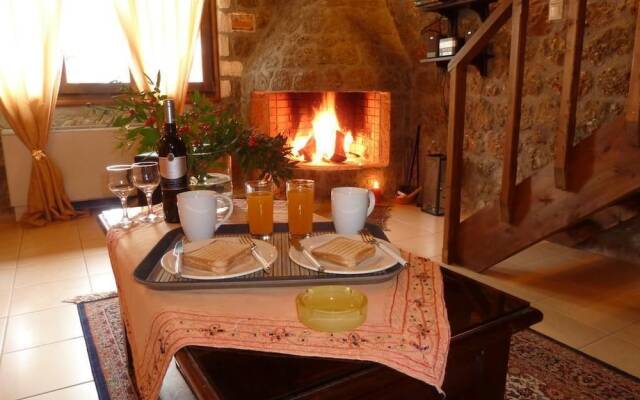 Theasis Guesthouse