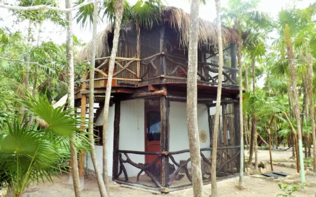 Yaxchen Tulum Cabañas & Cenote