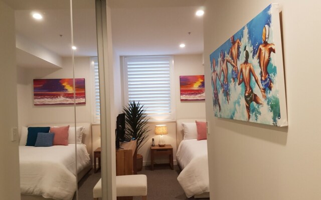 5 Star Luxury Beachfront Apartment