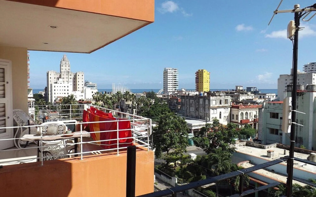 La Terraza de Doña Clara VEDADO