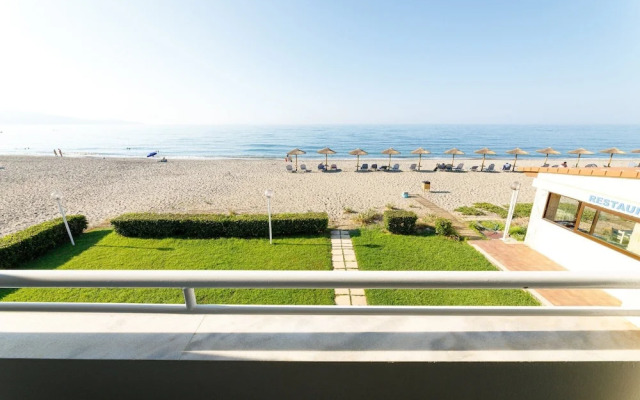 Kostakis Beach Hotel