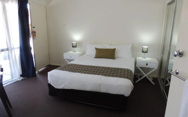 Premier Motor Inn