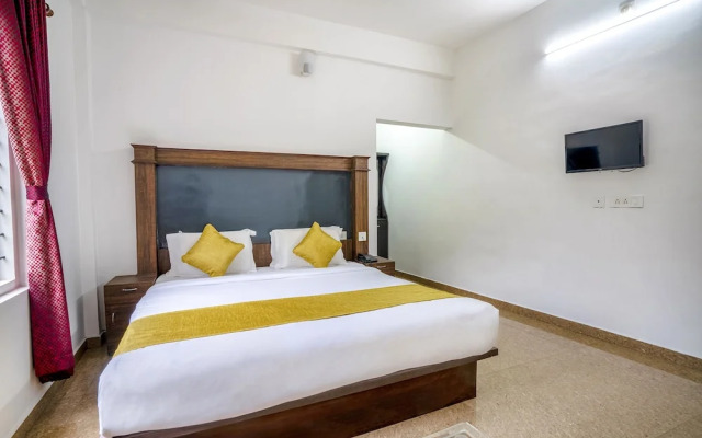 Fabhotel Abrigo Residency