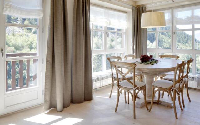Val de Ruda Luxe 45 by FeelFree Rentals