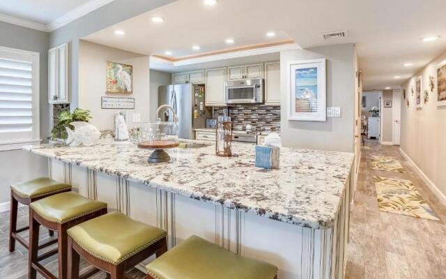 Land's End 7-306 Beach Front - Premier