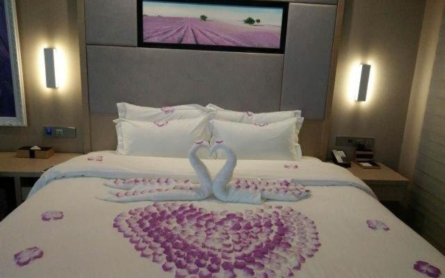 Lavande Hotel Taixing Jiangping Road