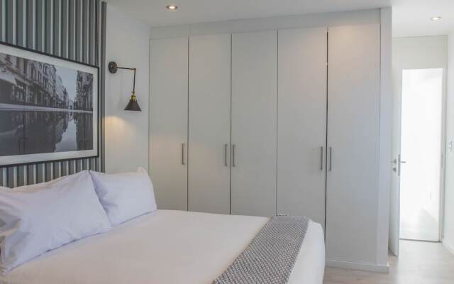 w 2BR Apartment With Balcony Near Larcomar
