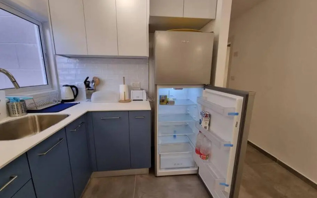 Beautiful 2-Bedroom Sea-View apartment