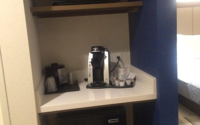 Holiday Inn Express & Suites Ithaca by IHG