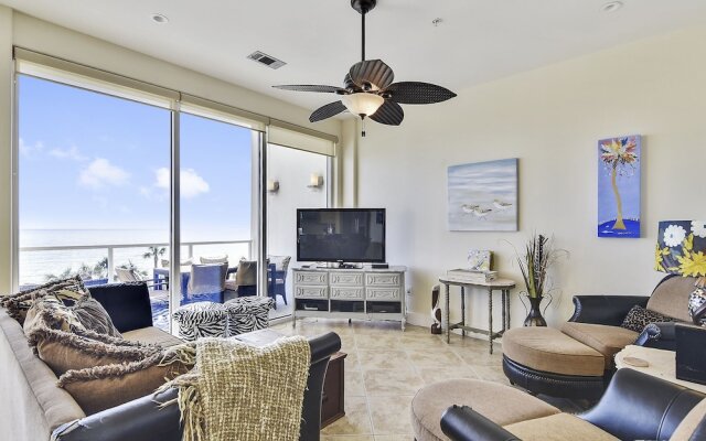 St Tropez Beach by RedAwning