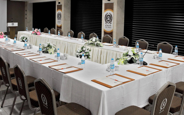 Selcuk Hotel Sems-i Tebrizi