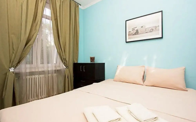 Apartlux on Ploshchad Pobedy