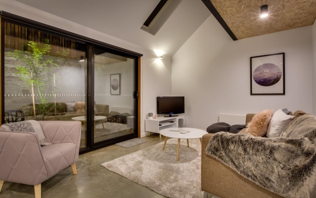White Room Apartments – Guest Rooms – Hobart