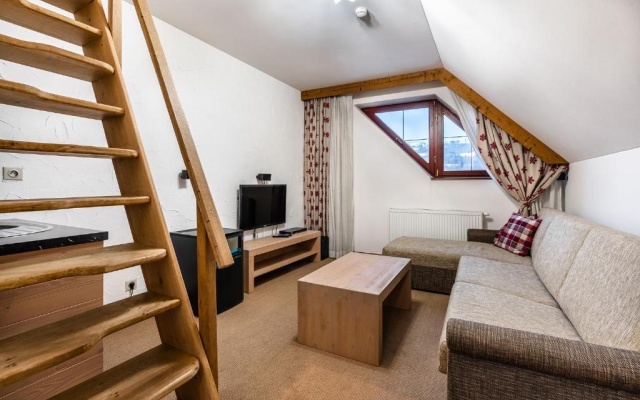 1 Bedroom Double Apartment with balcony and with view - Photo 1