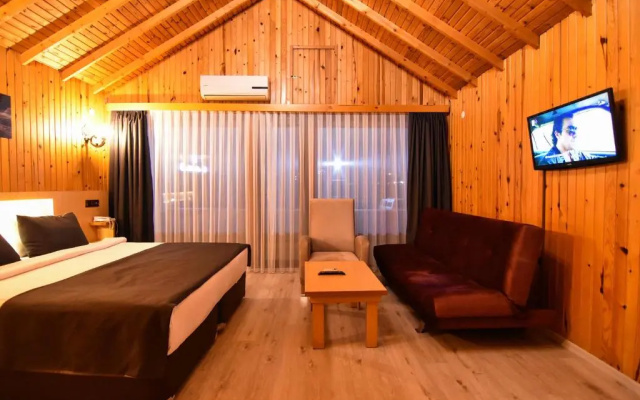 Отель Green Palace Suite 