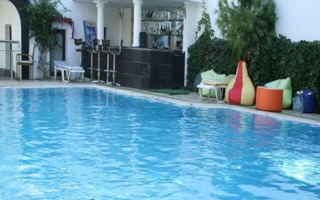Alvin Hotel