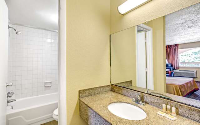 Days Inn by Wyndham Chesapeake