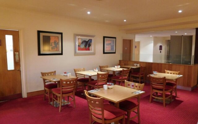 premier inn reading