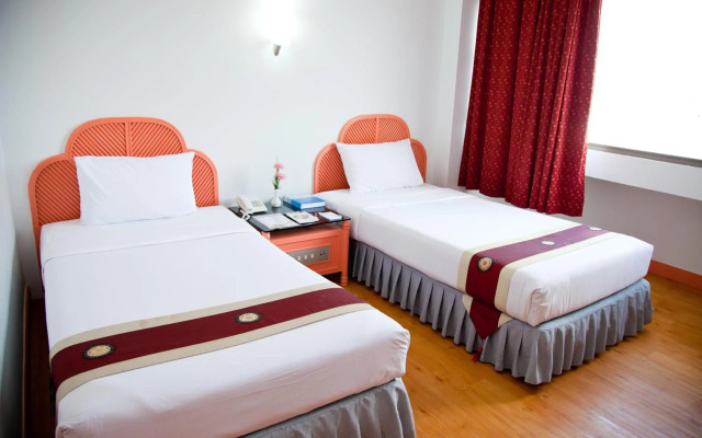 Thumrin Hotel