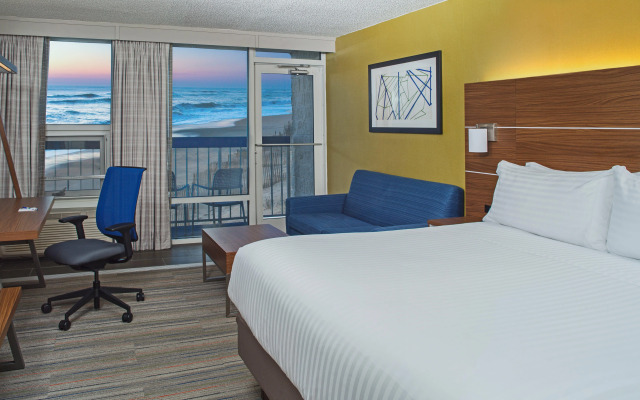 Holiday Inn Express Nags Head Oceanfront by IHG