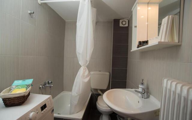 Friendly Flat 2