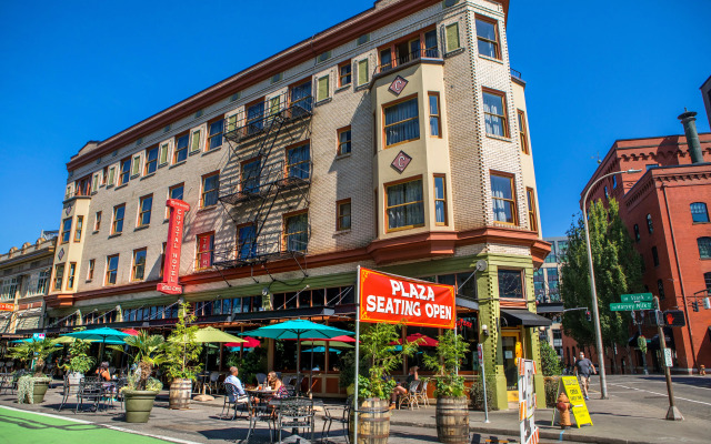 McMenamins Crystal Hotel