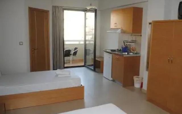 Niriides Studios And Apartments