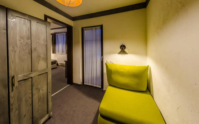 Chalet CrepDeChine Hotel