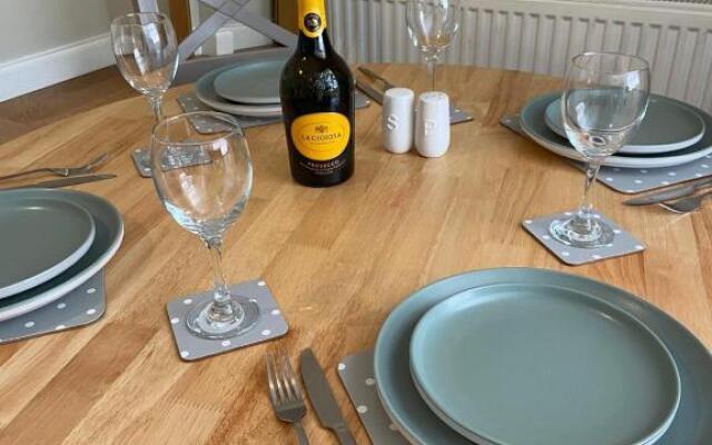 Sandown Seaside Apartment Ground Floor 4