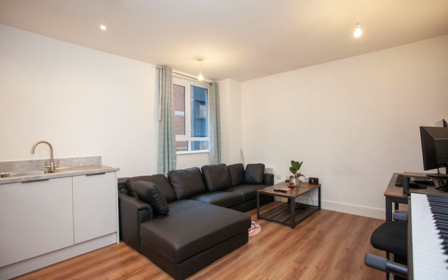 Modern 1 Bedroom Flat In Bristol City Centre