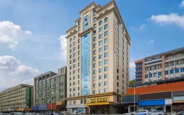 Yihang Huanpeng Hotel