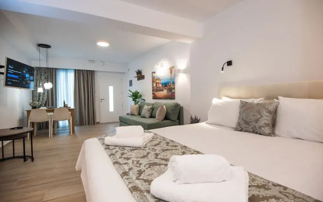 Ammos Luxury Suites