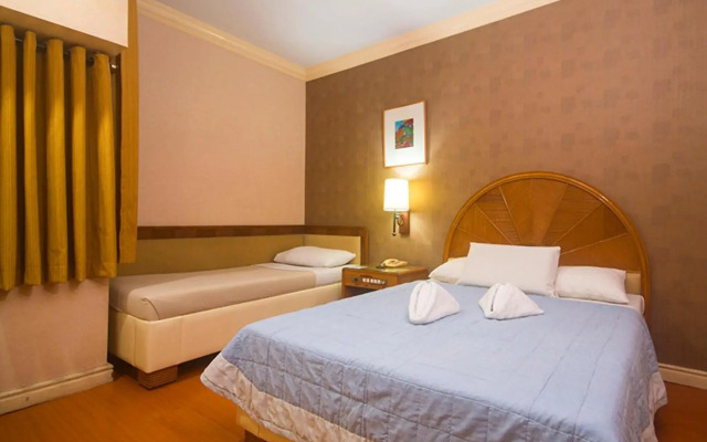 Grand City Hotel
