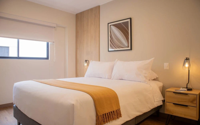 w Modern 3BR w Balcony Near Kennedy Park