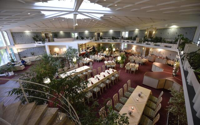 Atrium Hotel Amadeus