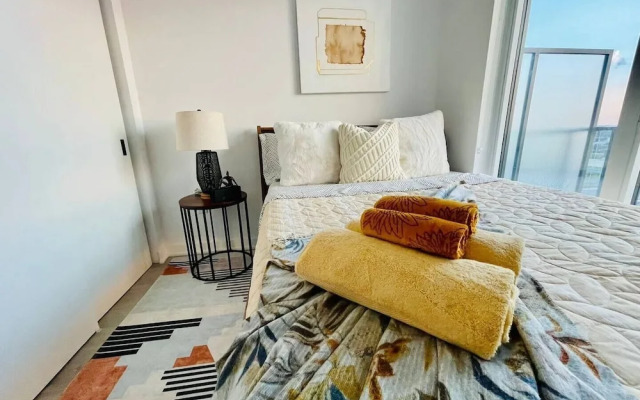 Waterfront York Blvd