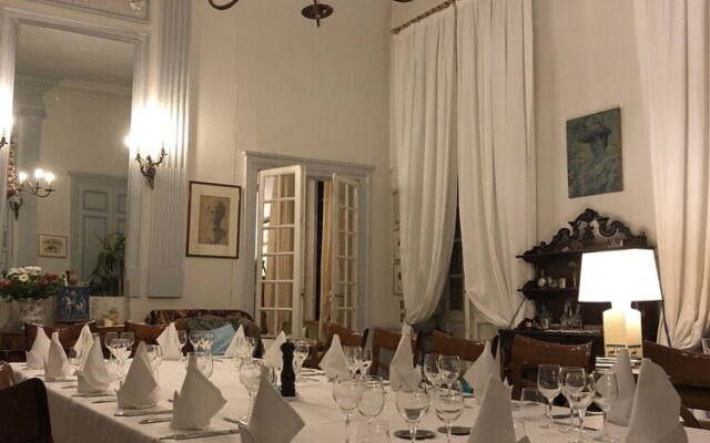 Le Chateau de Plombieres - Dijon