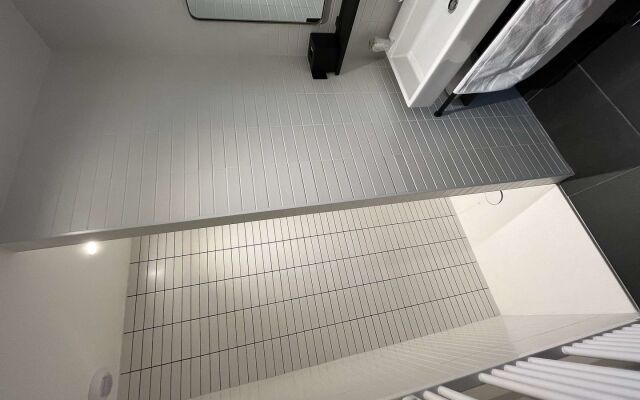 Brit Hotel Les Voyageurs