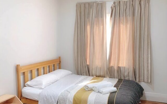 Arent Serviced House 7A Rangiatea Road
