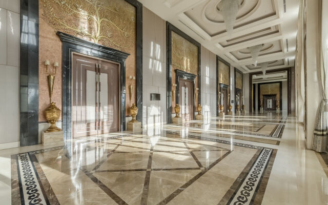 Garden City Hotel