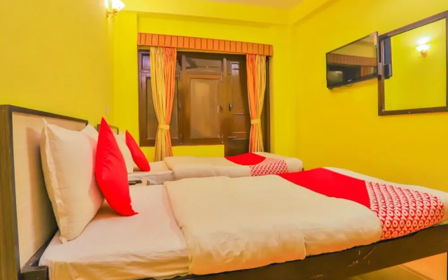 OYO 657 Hotel Everest Mount Holiday