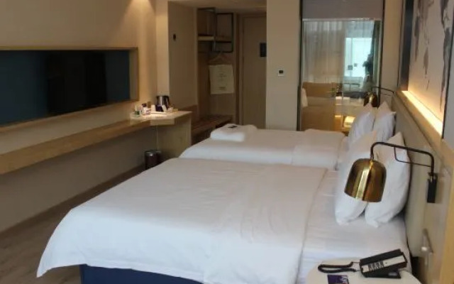 Kyriad Marvelous Hotel (Nanjing Hongqiao Center)