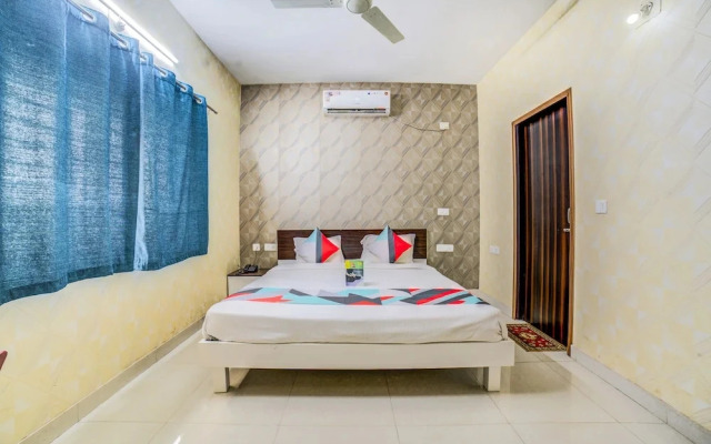 OYO 10226 Hotel 7 Sandz